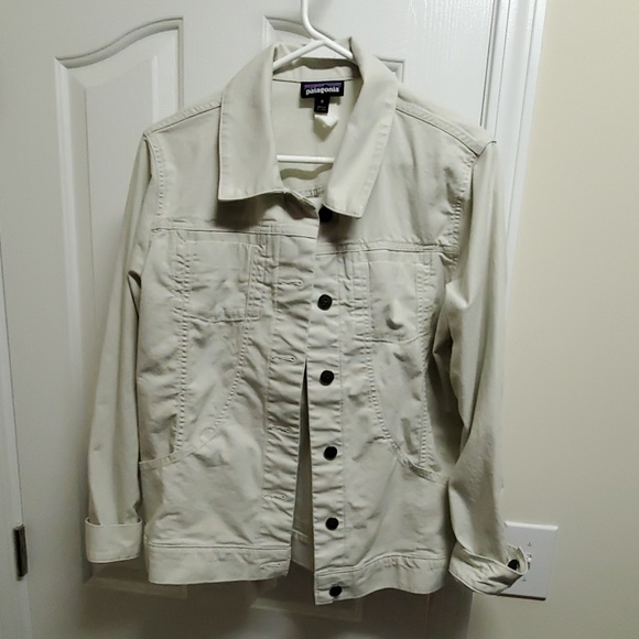 Patagonia Jackets & Blazers - NWOT Women's Patagonia Denim Jacket